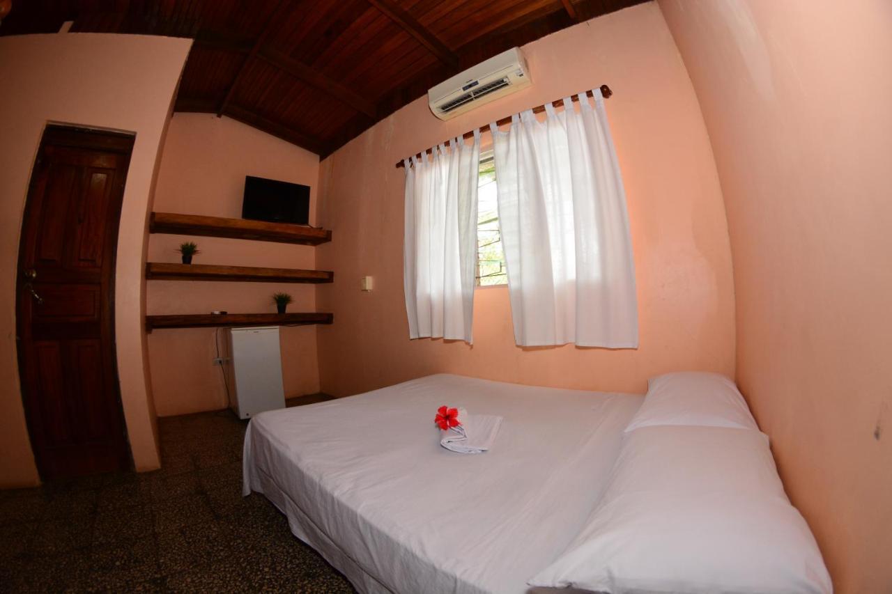 Tsunami Hostel Tamarindo Extérieur photo