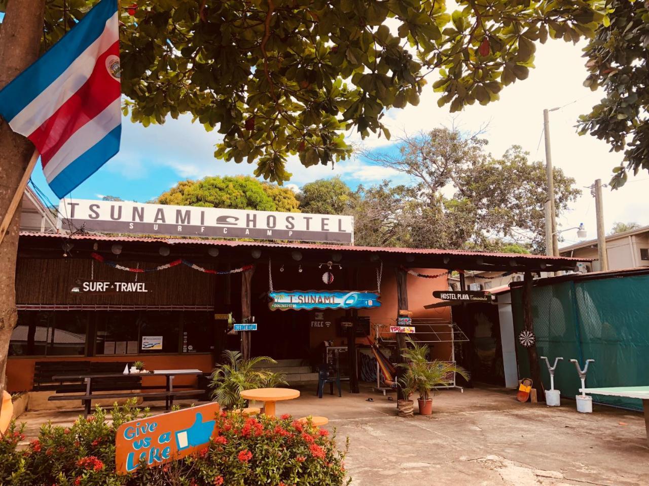 Tsunami Hostel Tamarindo Extérieur photo