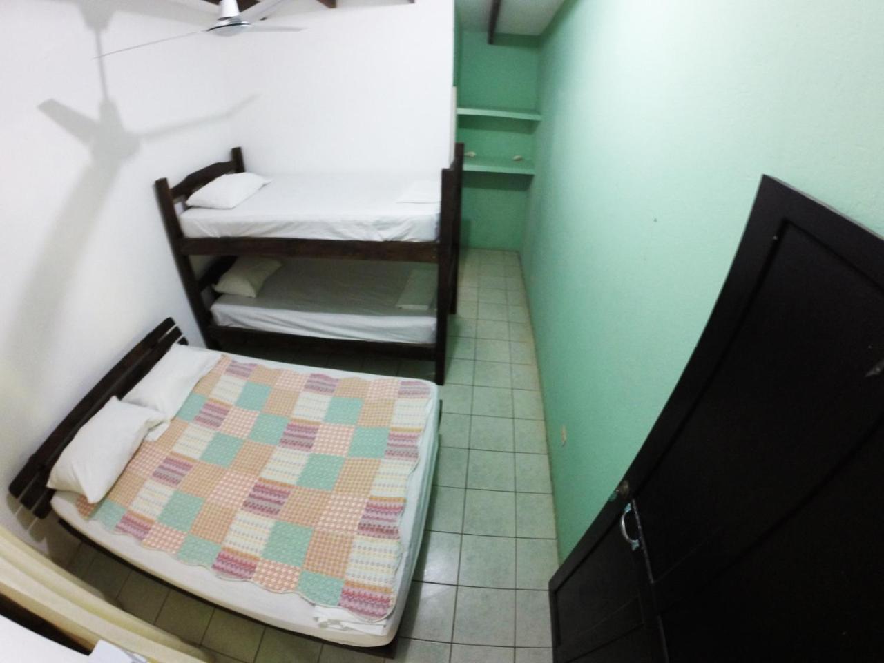 Tsunami Hostel Tamarindo Extérieur photo